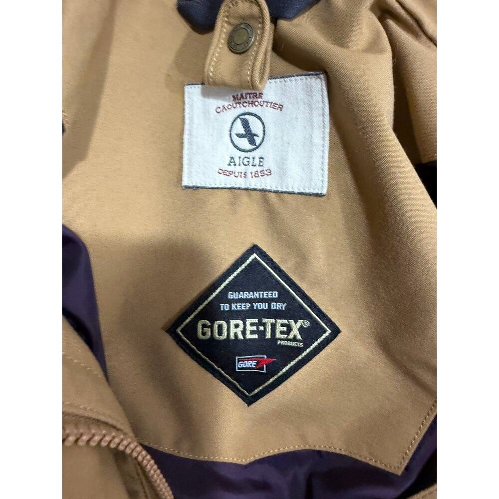 Aigle Women's Goretex Water Repellent Down it's Light Jacket Sz XS Gorpcore - Picture 8 of 10